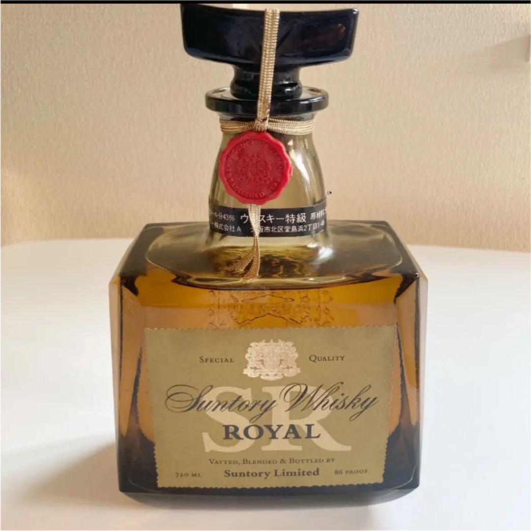 サントリー　RESERVE ウィスキーロイヤルSR