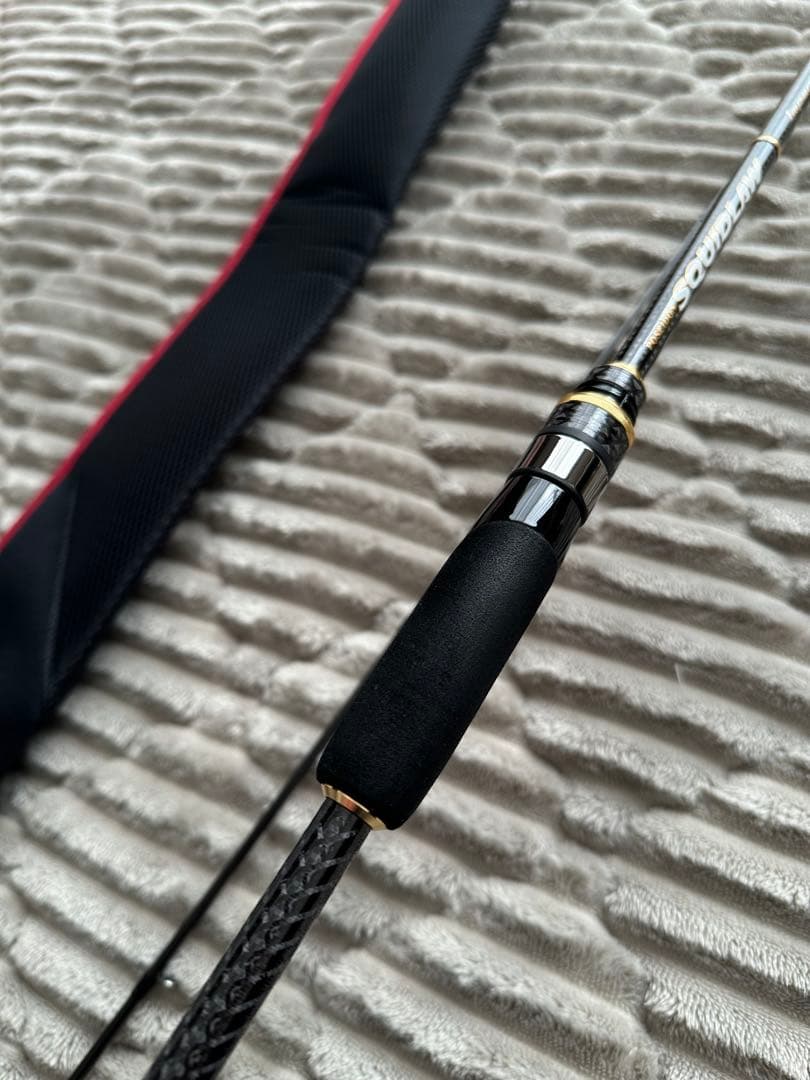 エバーグリーン　スキッドローインペリアル　フェザージャーク77