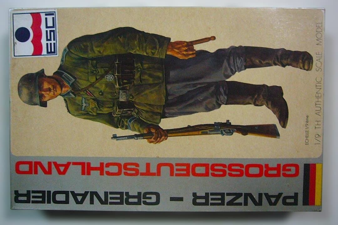 ESCI 1/9 　①独軍兵士　②ハーレーダビッドソン 米軍試用　2個セット