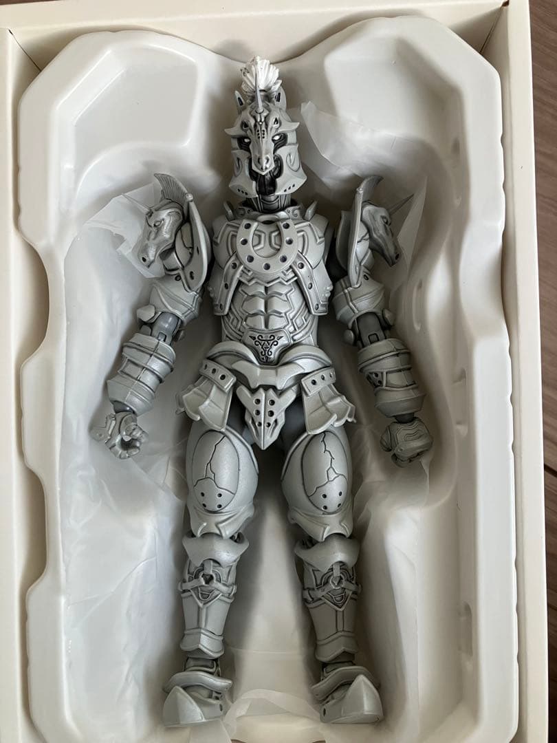 真骨彫　仮面ライダーファイズ　ホースオルフェノク