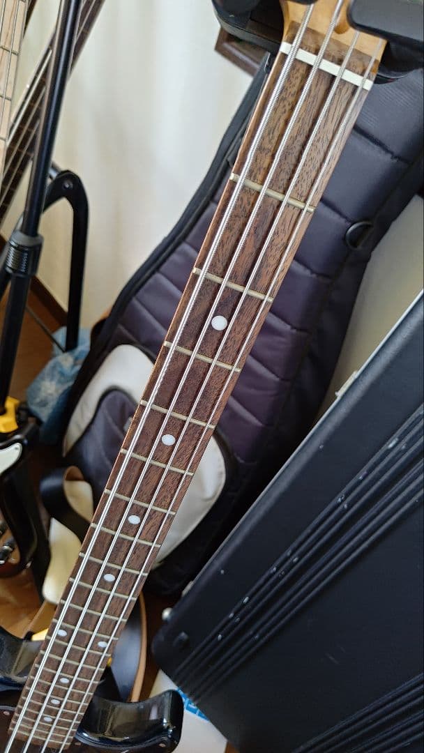 G&L　SB2 トリビュート