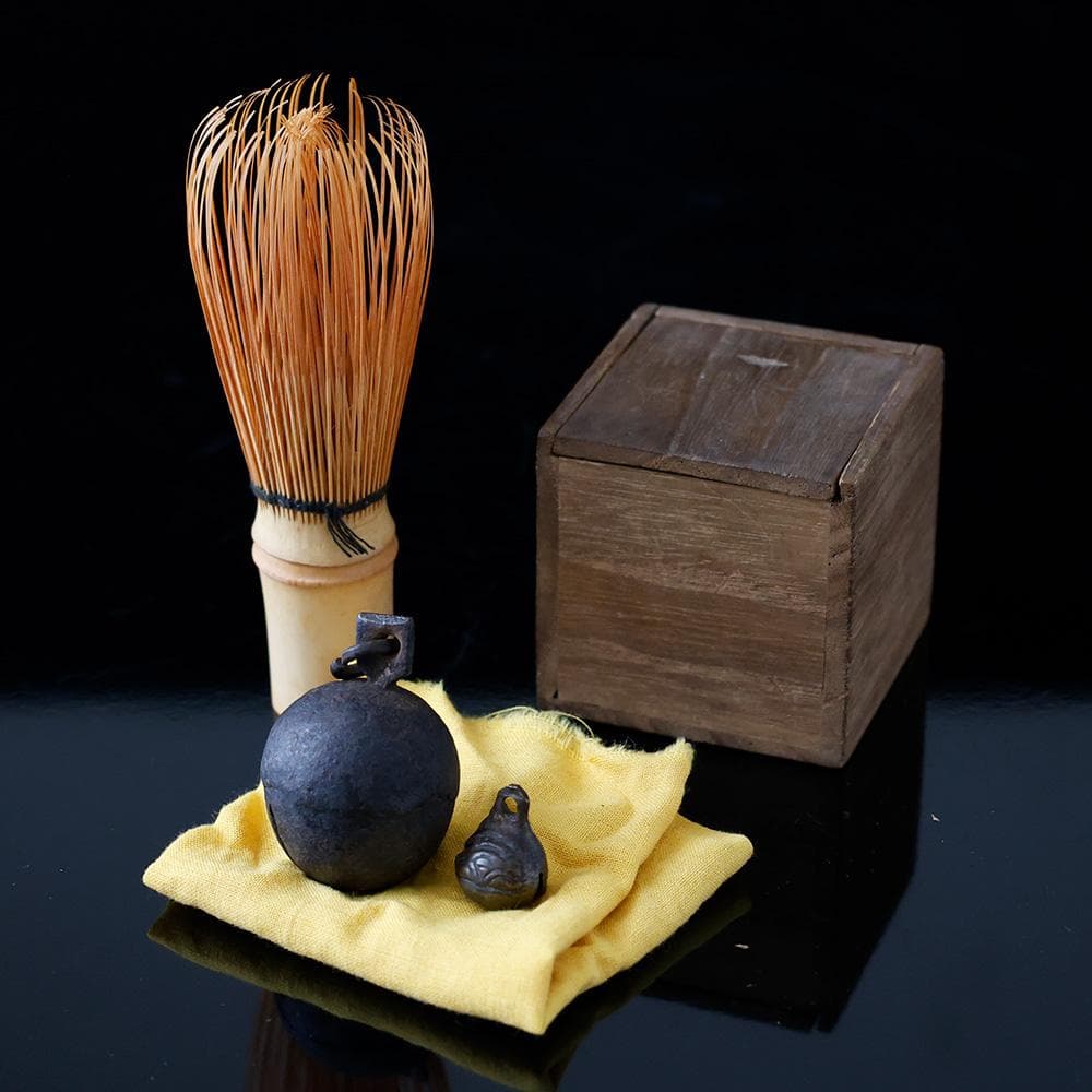珍品 時代年代物 古鈴 鳴り物 飾り 古道具 古民具 古美術 時代箱 黄布