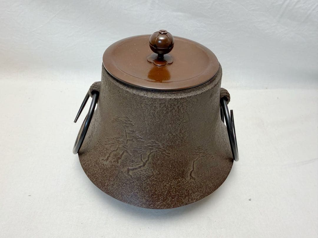 未使用 茶道具 黒真塗 紅鉢型 野々田商店製電熱器 佐藤清光造 松地紋富士釜共箱