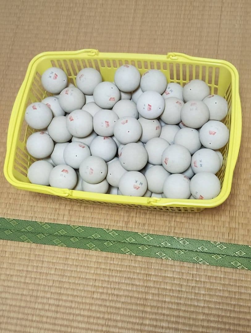 ソフトテニスボール（アカエム公認球）