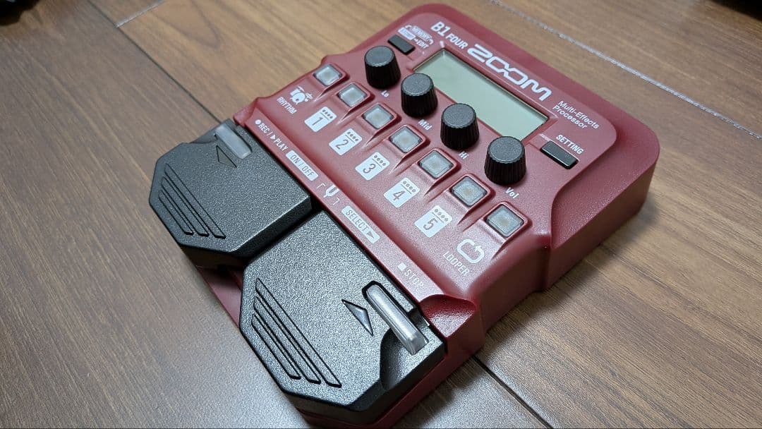 ZOOM B1 FOUR　AD-16A/D