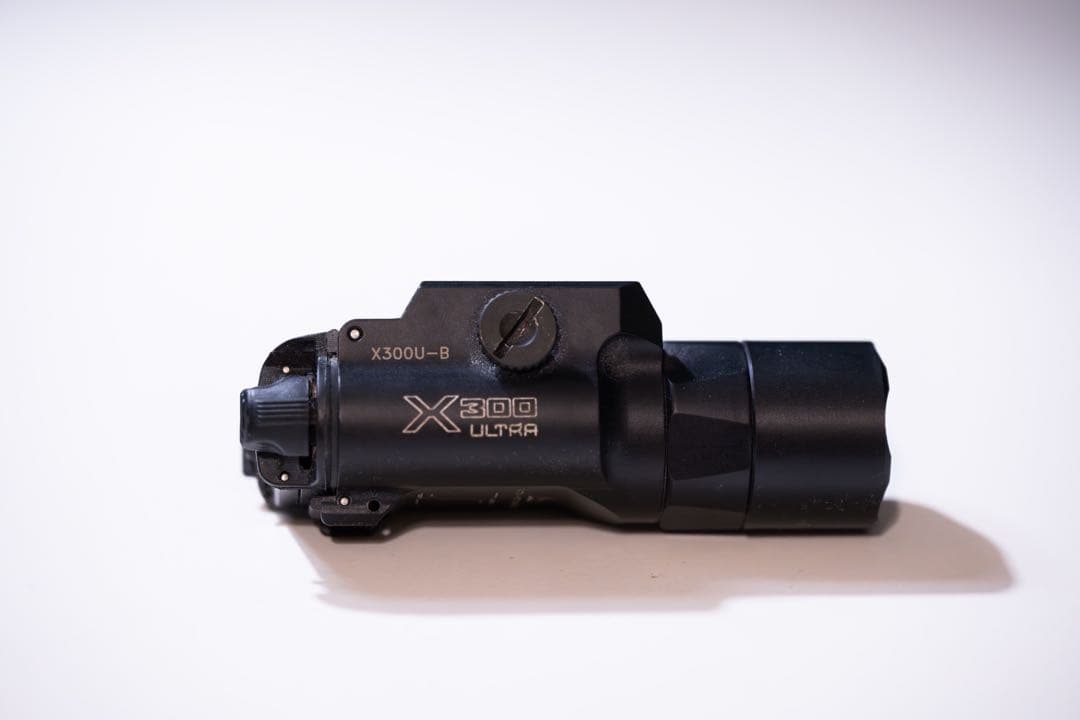 SureFire X300U-B ブラック フラッシュライト