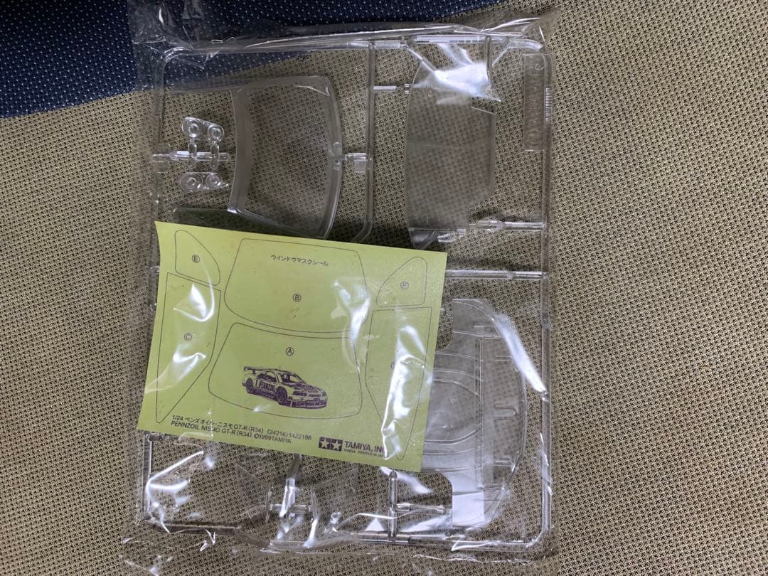 TAMIYA ペンズオイル NISMO GT-R R34 未組み立て箱に汚れあり
