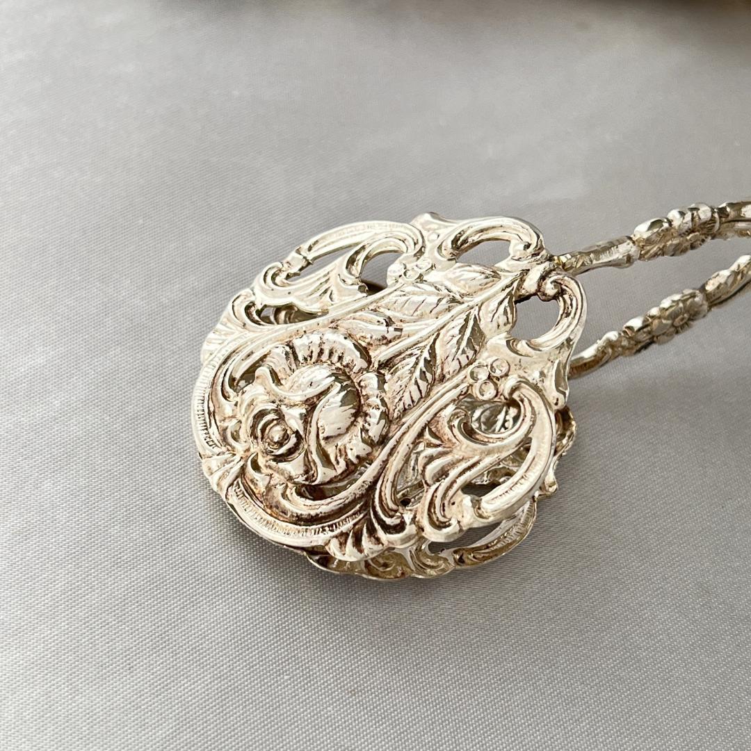 【ドイツ】 薔薇の透かしのトング【純銀】ローズ 16cm