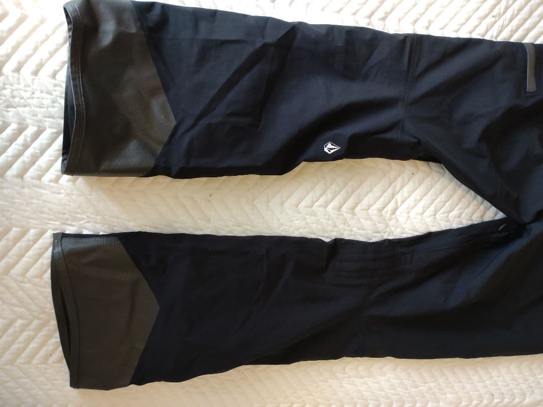 VOLCOM GORE-TEX スノーボードストレッチパンツ