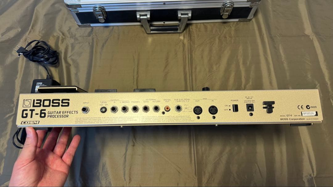 BOSS GT-6 ギターエフェクトプロセッサー