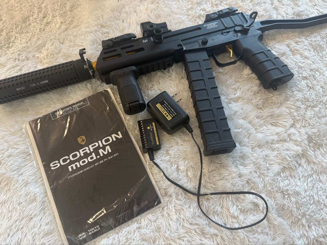 東京マルイスコーピオンMOD.M & M4QD＆MAGPUL