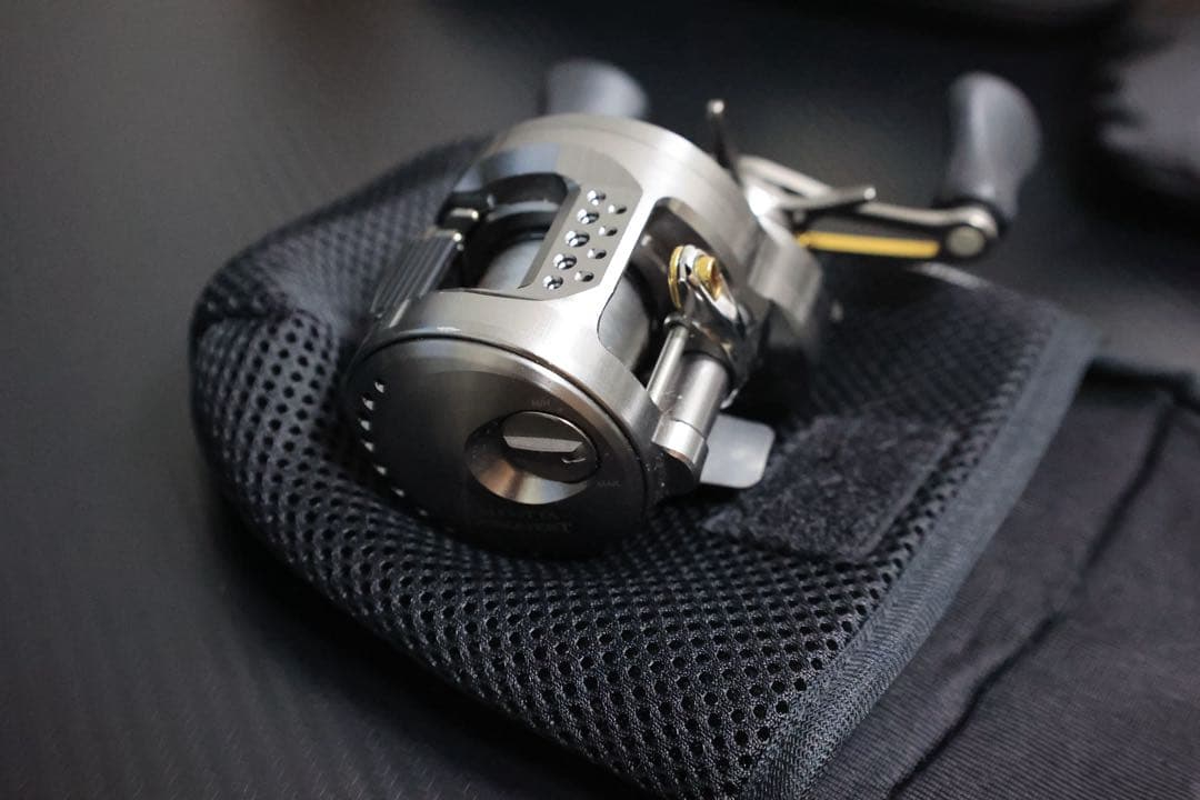 シマノ　ベイトリール 23 カルカッタコンクエスト BFS XG LEFT