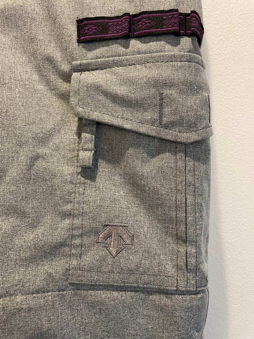 〔美品〕 デサント スノーボースキーウェア　レディース ジュニア　サイズS