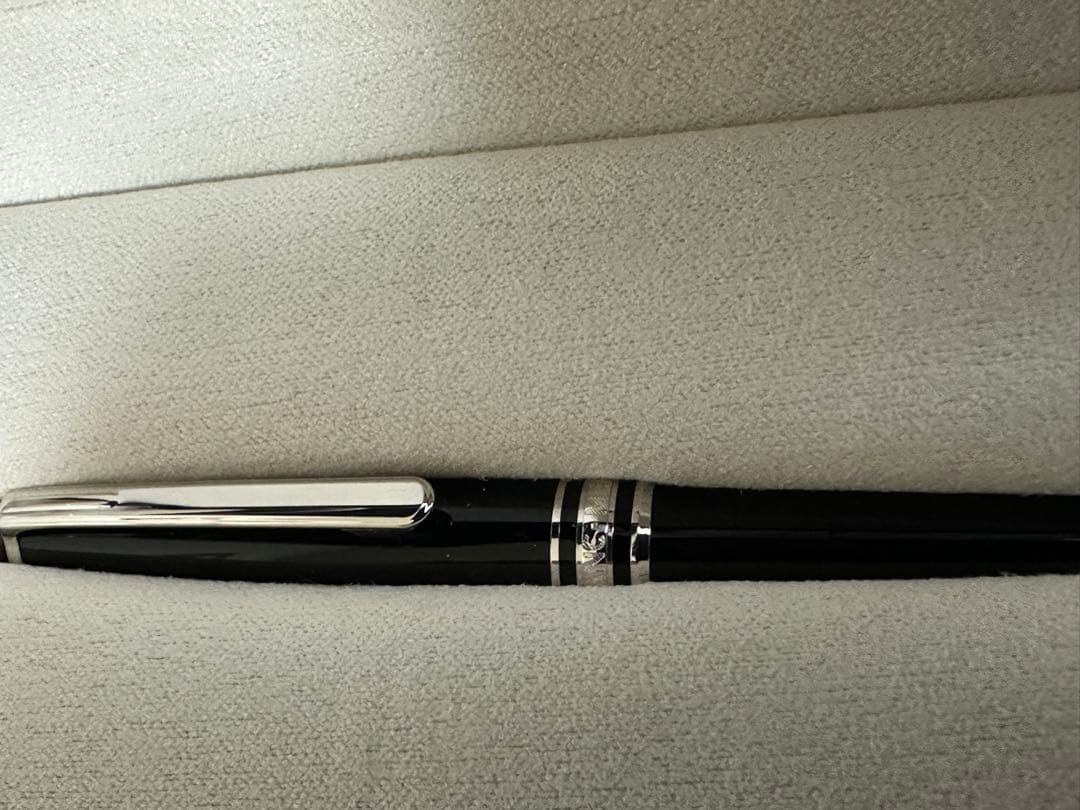 ジジMONT BLANC ボールペン黒 専用ケース付き