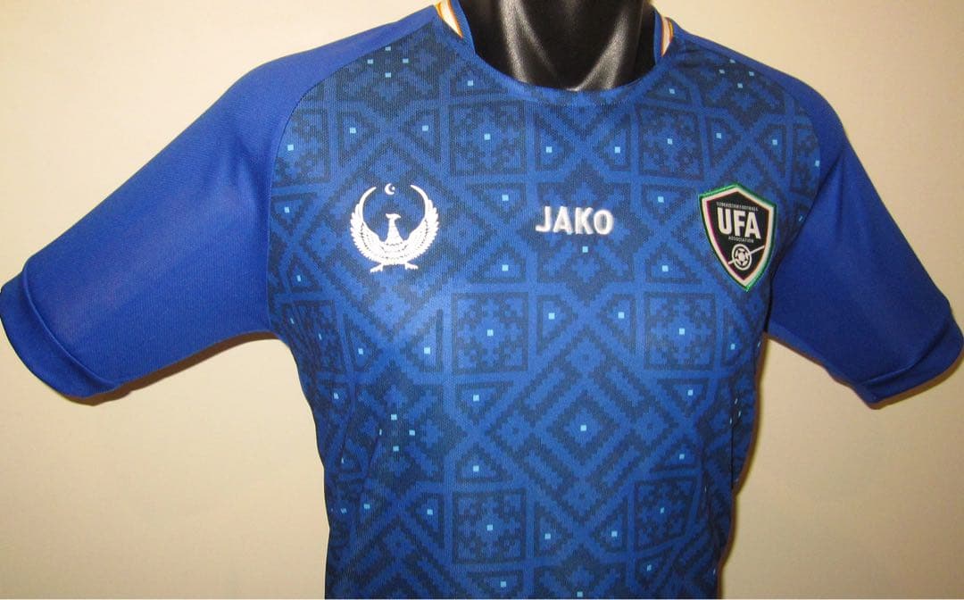 2025 ウズベキスタン代表　ホームユニフォームLサイズ 新品未使用品　JAKO