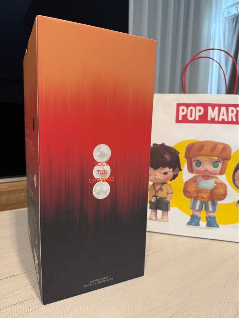 ラブブ LABUBU THE MONSTER BIG INTO ENERGY