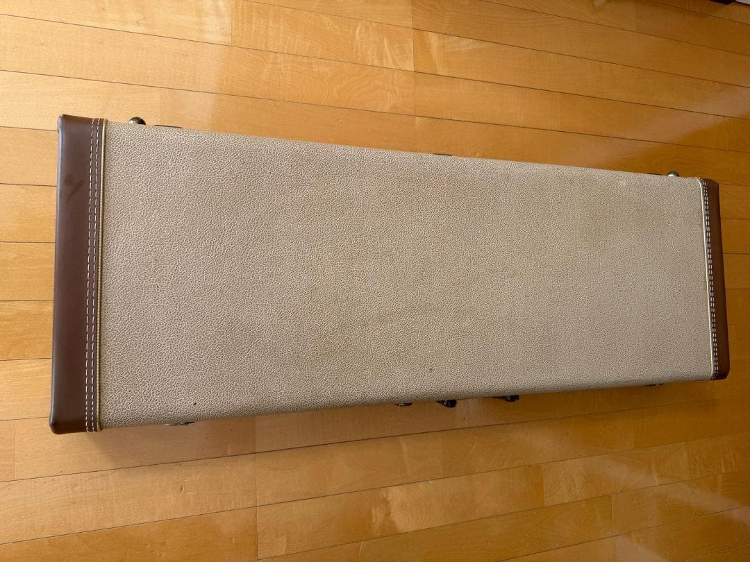 Ernie Ball Music Man Silhouette エレキギタ