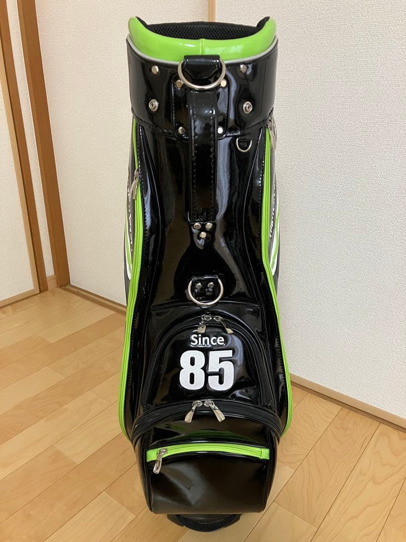 値下！ゴルフ　キャディバッグ　アクセル メンズ　エナメル系 AXEL