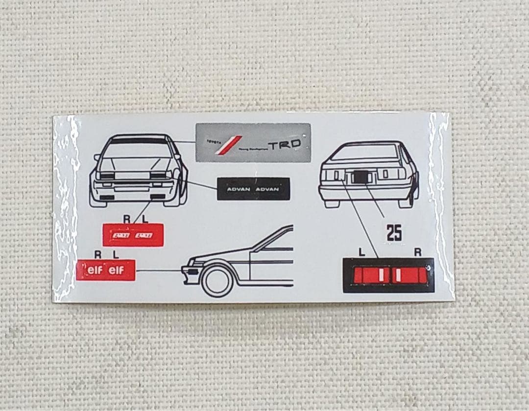 トミカ　カローラレビン AE86 アドバン　アイアドカンパニー特注