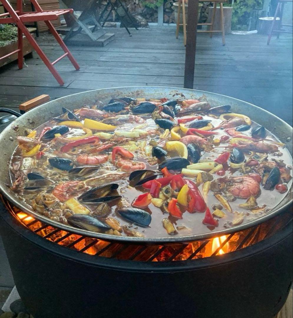 Revolver Firepit BBQグリル　バーベキュー　パエリアパン付き