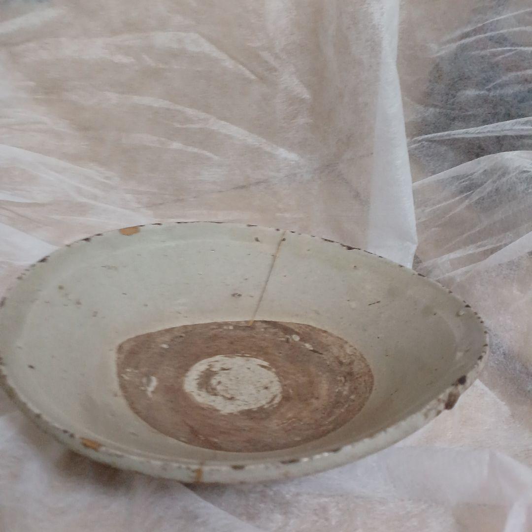 李朝の磁器　ひび割れあり