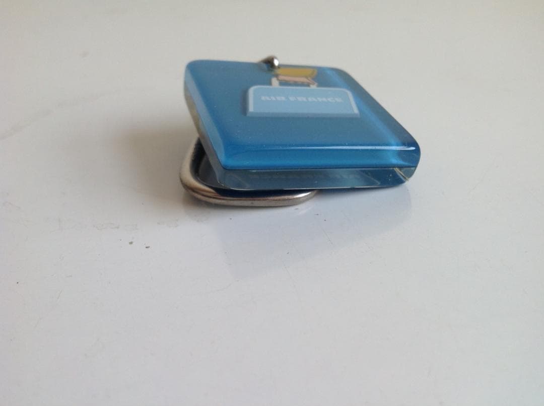 古い雑誌広告とブルボンキーホルダー　エールフランス　ブロカント　ヴィンテージ