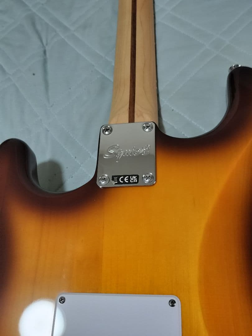 Squier スクワイヤー ストラトキャスター FSR ケースオマケ多数付