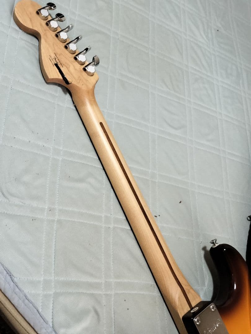 Squier スクワイヤー ストラトキャスター FSR ケースオマケ多数付