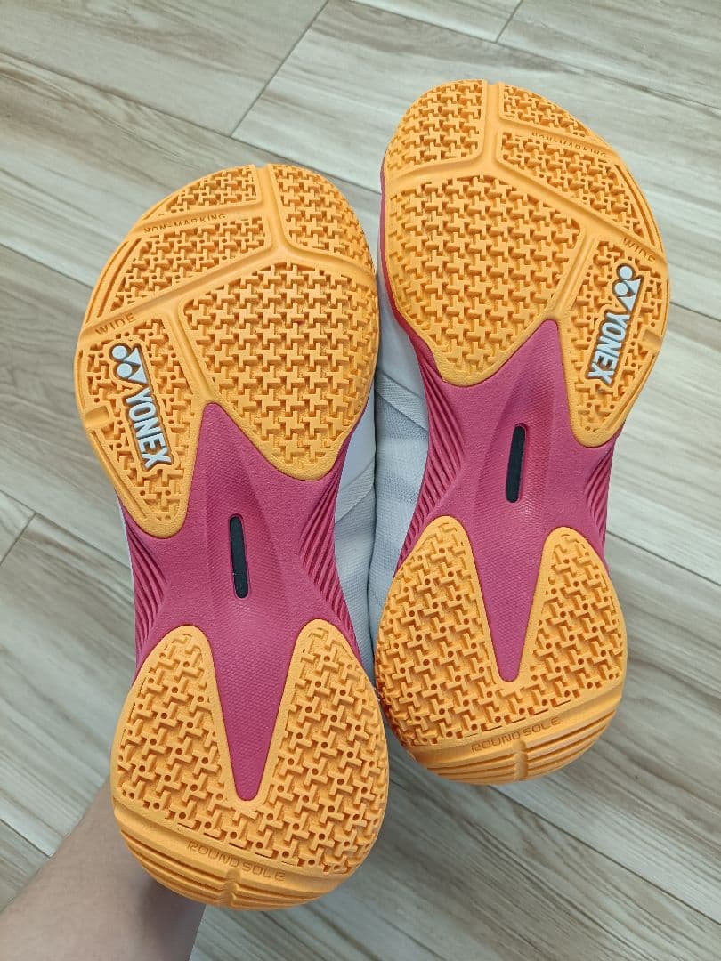 ヨネックス パワークッション コンフォート Z ワイド ミッド 25.5cm