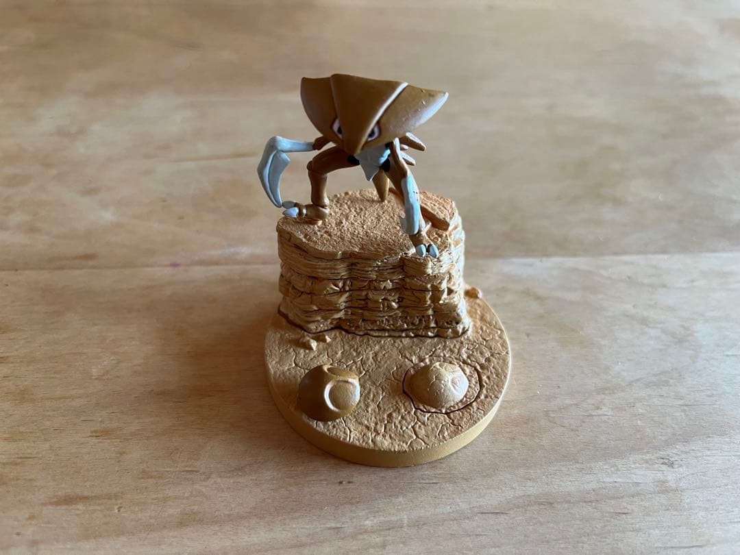 立体ポケモン図鑑　カブト　カブトプスフィギュア