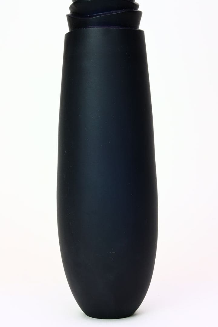 ⭕️ 希少！山田輝雄 青　硝子切子花器　花紺　花瓶 フラワーベース 一輪挿しガラス