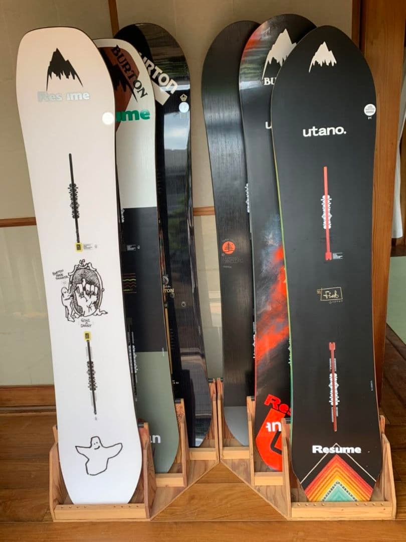 スノーボードスタンドラック　３本用　右側用　カラーウォルナット　ハンドメイド