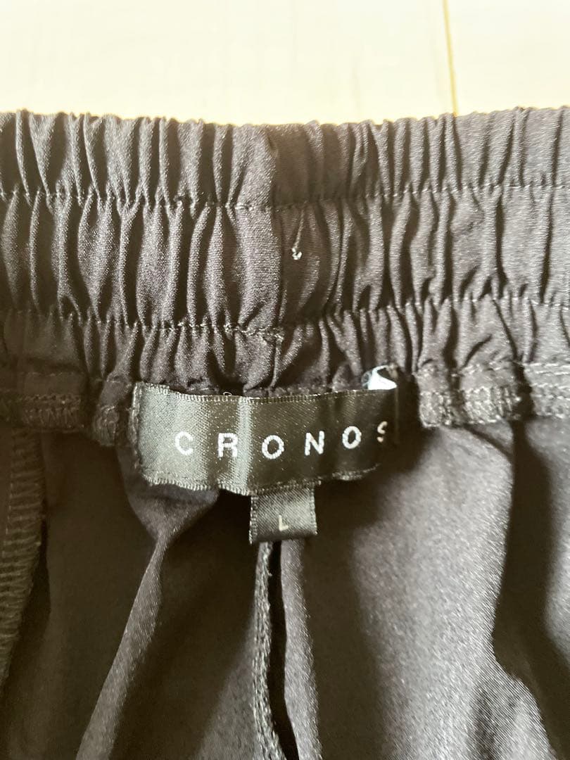 美品　CRONOS クロノス　ショートパンツ　ブラック