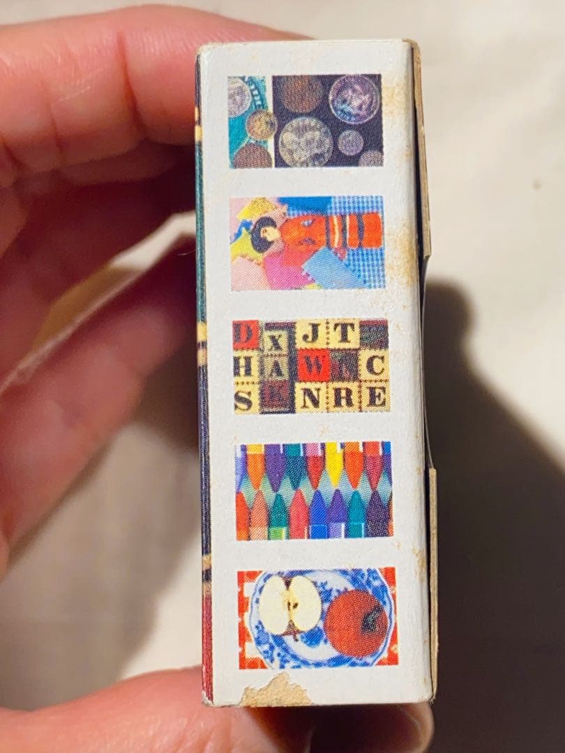 House of Cards（チャールズ・イームズ デザイン）