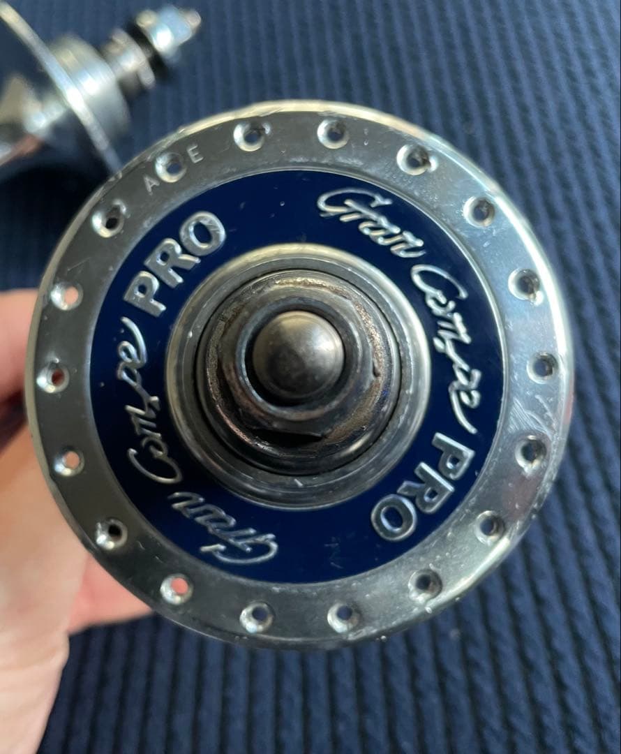 NJS YOSHIGAI GRANCOMPEPRO ハブ　競輪　ピスト