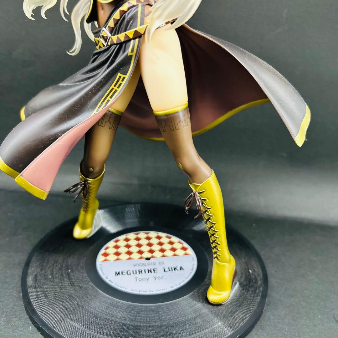 美品　巡音ルカ　Tony ver フィギュア　1/7 マックスファクトリー