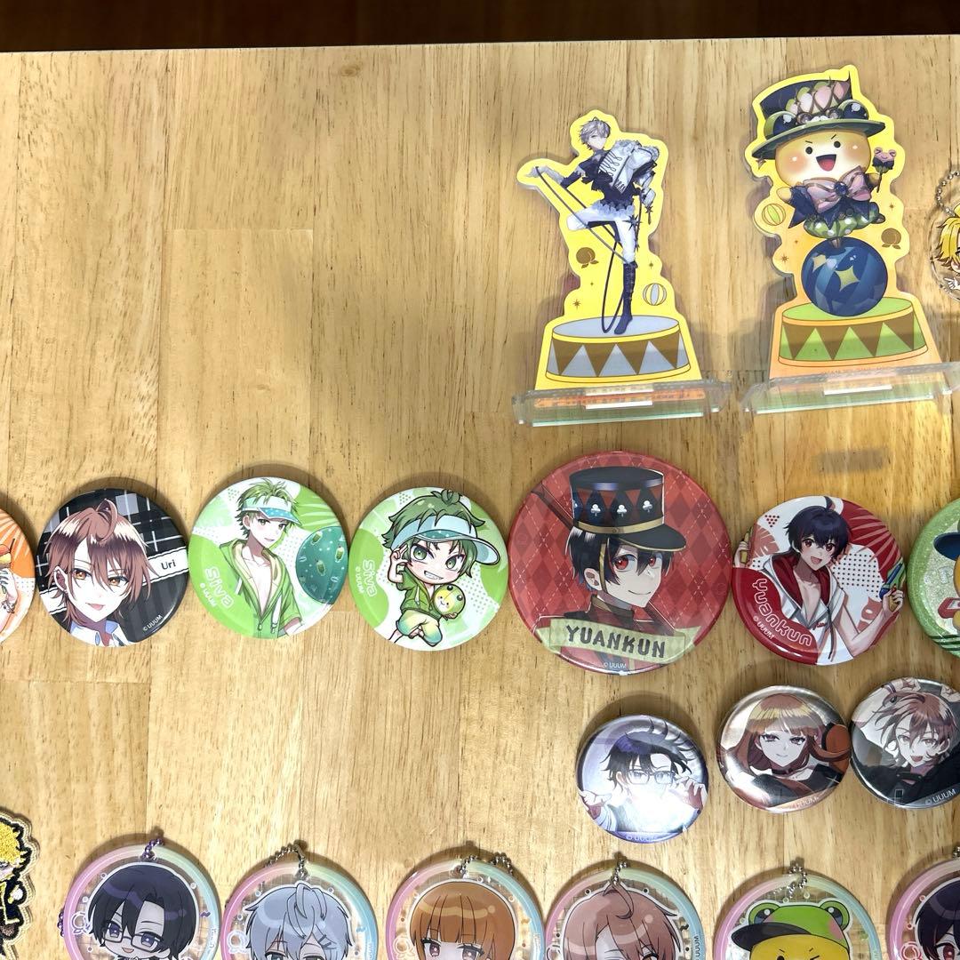 カラフルピーチの公式グッズまとめです