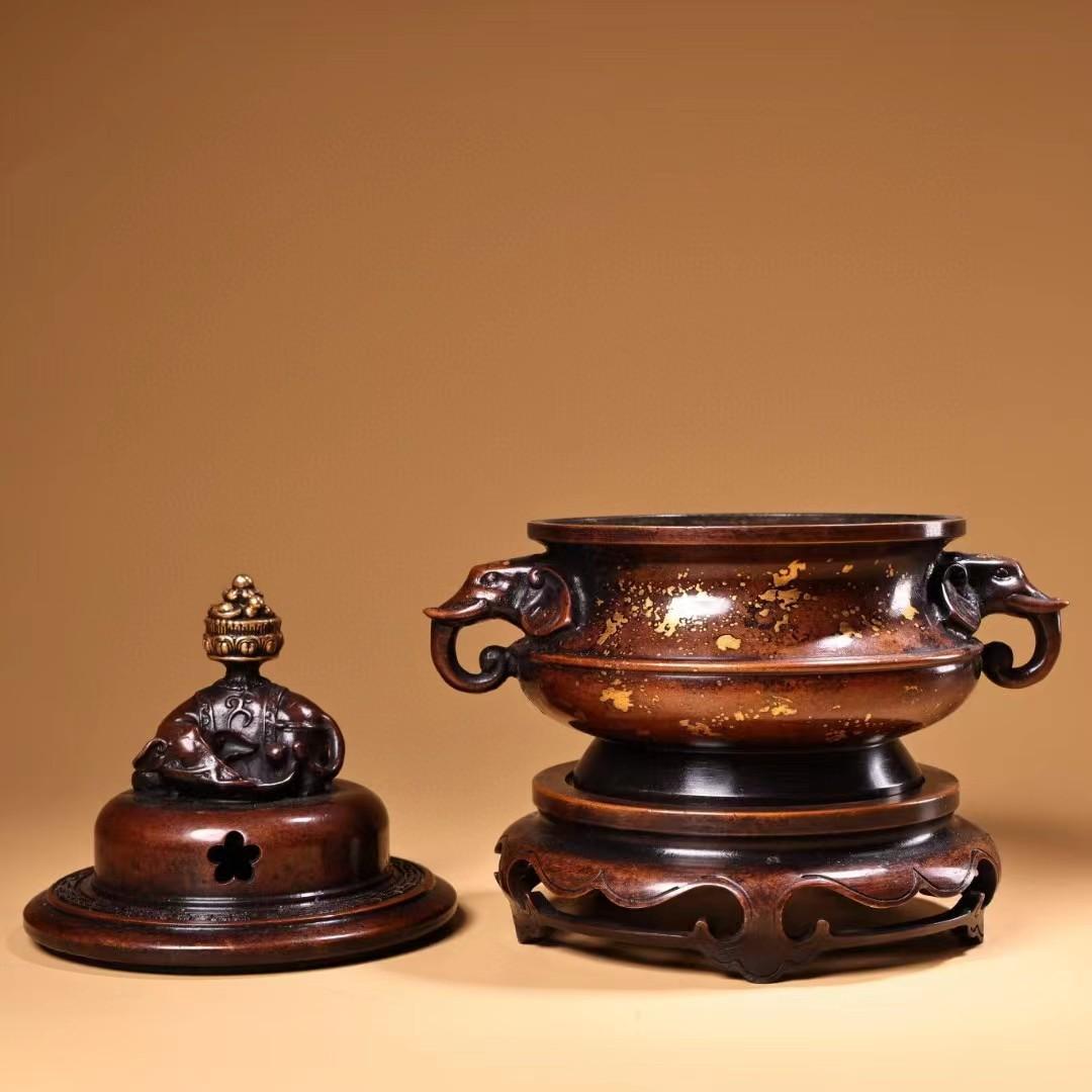 中国古美術・旧蔵鏨刻鍍金の熏香炉・純赤銅・純手作り・高浮彫・置物・茶道具・文房具
