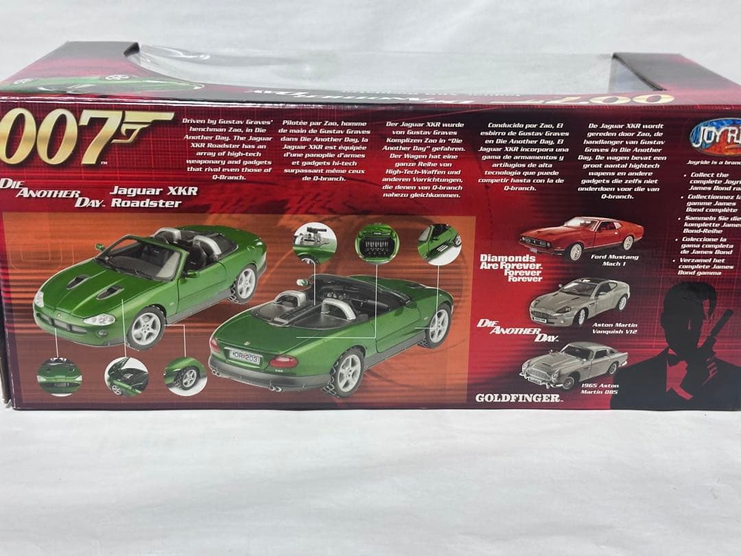 1/18 007 ダイ・アナザー・デイ Jaguar XKR Roadster