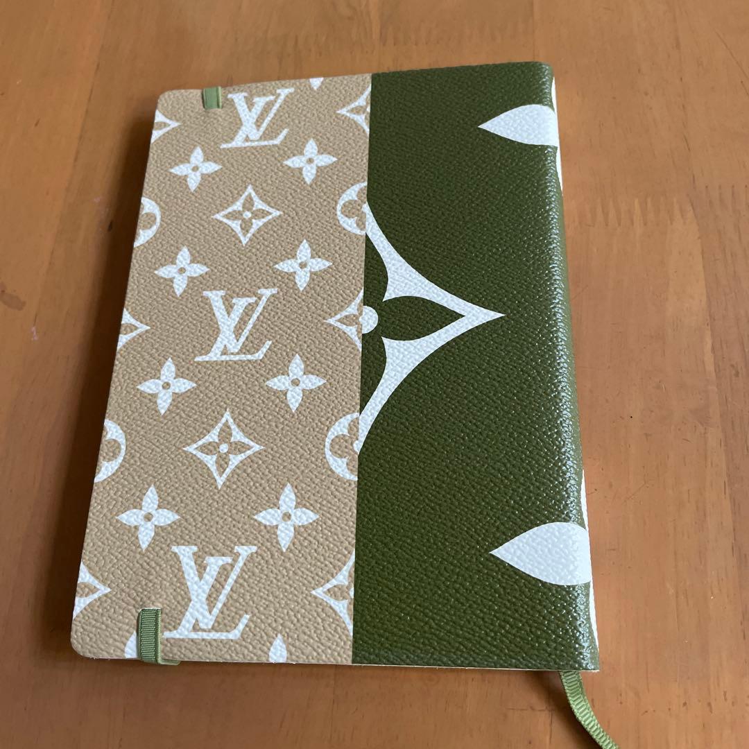 セール新品未使用　LVオリーブグリーンノート