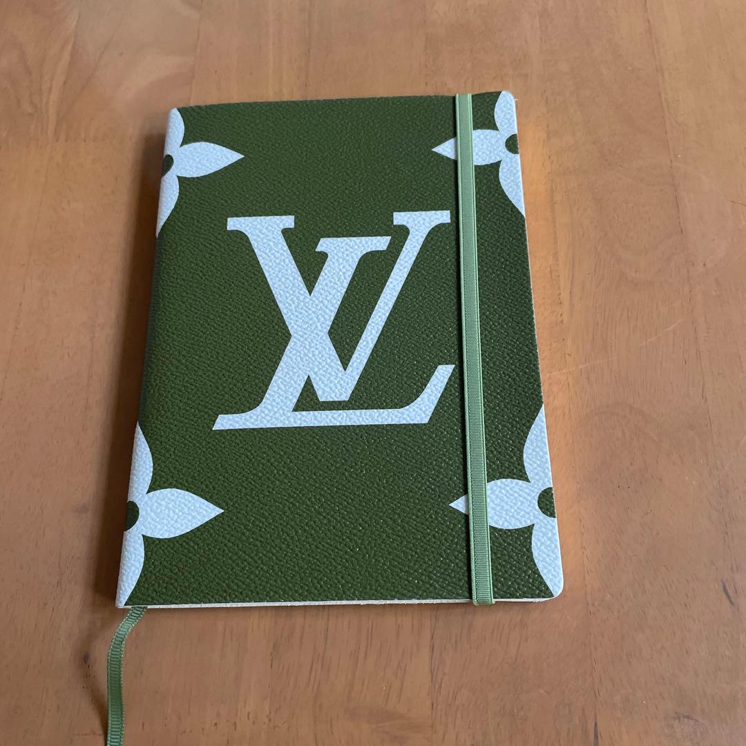 セール新品未使用　LVオリーブグリーンノート