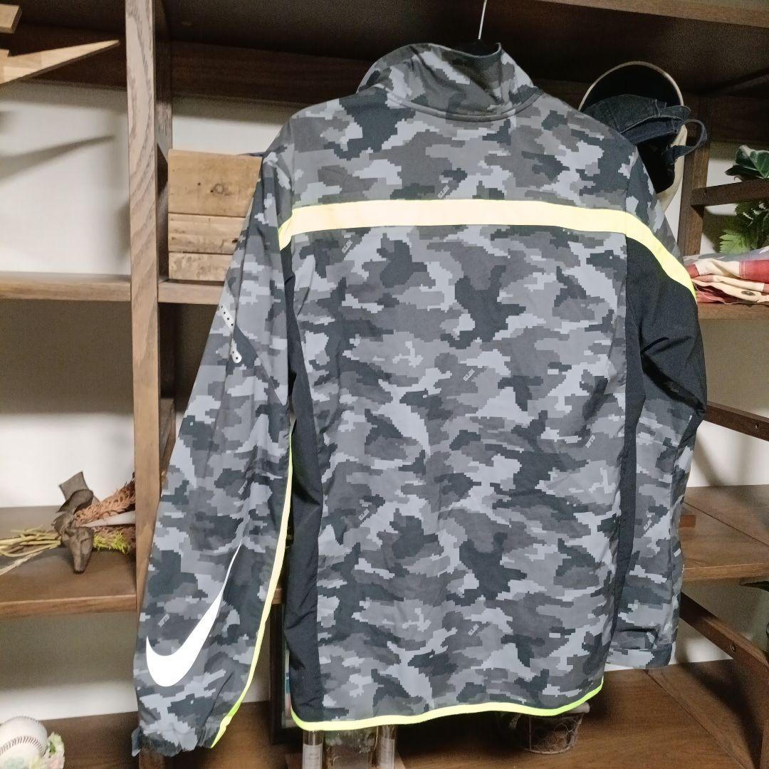 Lサイズ ナイキNFTB サッカー　ウェア　ナイロンジャケット　カモフラ迷彩