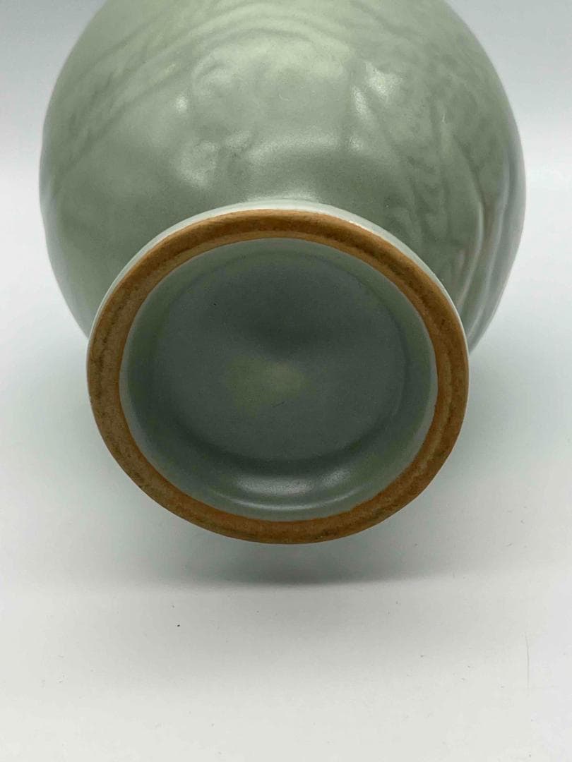 明時代　龍泉窯　青磁龍紋観音瓶　花入　花瓶　茶道具　香道具(C-43)