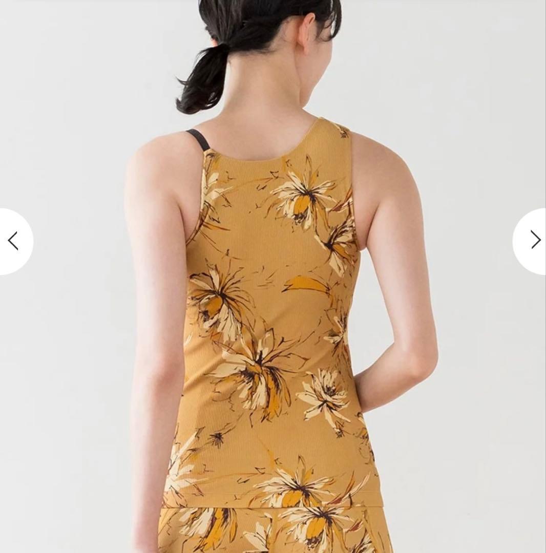 【SUKALA 】リブBigフラワープリントタンクトップ ゴールド M