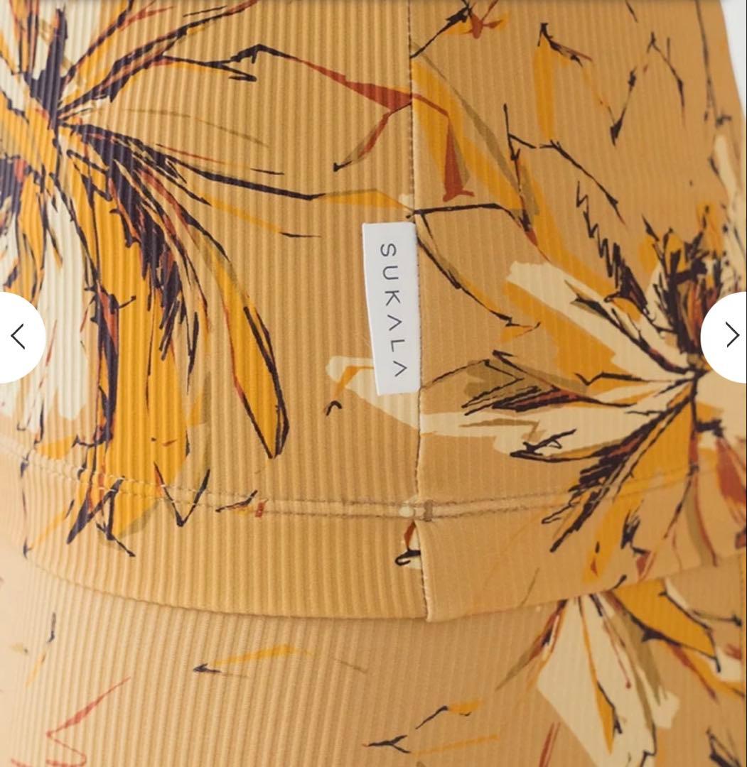 【SUKALA 】リブBigフラワープリントタンクトップ ゴールド M