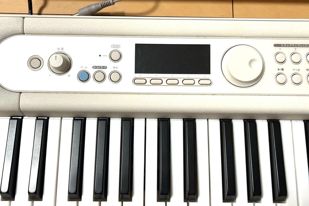 Bluetooth接続機器付き CASIO 光ナビゲーションキーボードLK520