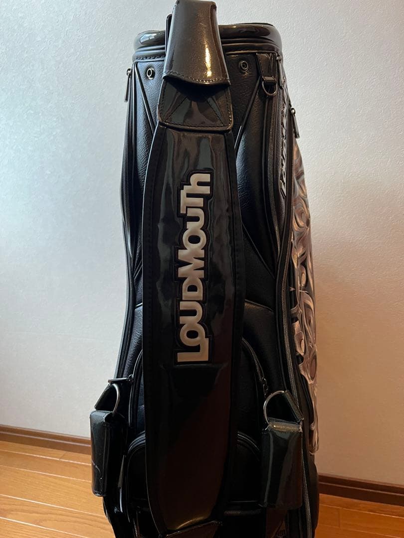 ラウドマウスシャガデリックシルバー刺繍柄ゴルフバッグ