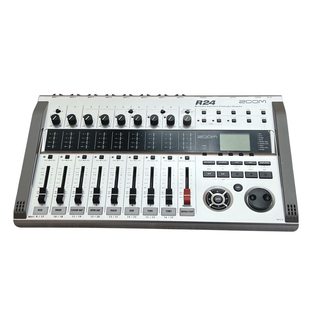 【美品】ZOOM R24 マルチトラックレコーダー