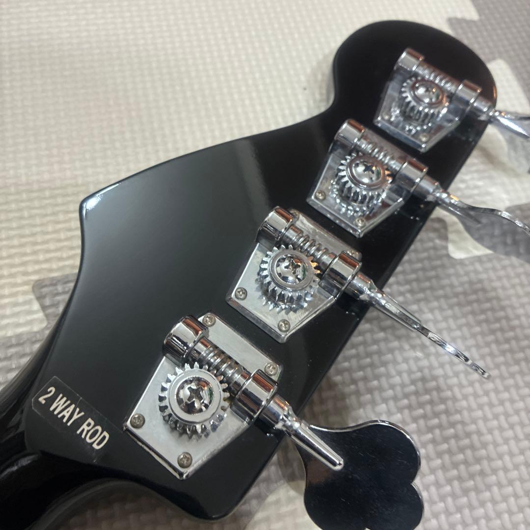 Triumph Sonic Master 4弦ベース