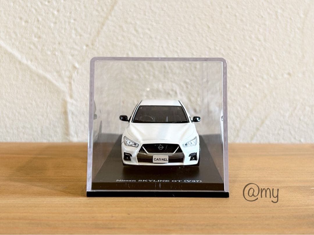 スカイライン GT V37 1/43 ミニカー